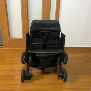 ブランドNipper 子供折りたたみベビーカー、折りたたみ式数秒で収納。旅行等移動しやすいコンパクト収納便利。人気の貴重品、極美品