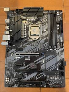 GIGABYTE Z390 UD マザーボード + CPU i7-9700 32GBメモリ（16GB×２）＋ 16GBメモリ(×１)　USED