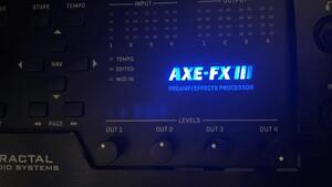 FRACTAL AUDIO SYSTEMS フラクタル Axe-Fx III ギタープリアンプ/エフェクトプロセッサー 正規輸入品