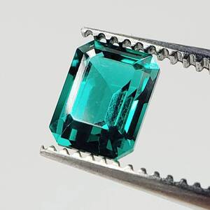 x/x/M021-511/ 合成エメラルド ルース 裸石 1粒 WEIGHT：0.752ct COLOR:緑色 日宝協ソーティング付き