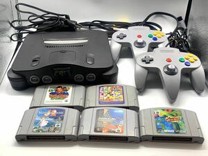 NINTENDO 64 本体　コントローラー2つ　ゲームソフト5本付き　動作確認済み　n64