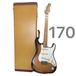 1AD083 1円〜 【希少】Fender JAPAN ジャパン フェンダー ストラトキャスター ギター レア ハードケース付属 ヴィンテージ 現状品