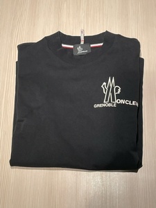 MONCLER (モンクレール) 胸ロゴ 長袖 Tシャツ　サイズM　美品！