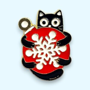 クロネコ 黒猫 猫 ネコ クリスマスボール 雪の結晶 雪 冬 クリスマス 動物 ピン ピンバッジ バッジ ポスト投函