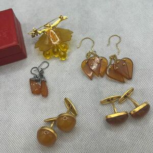 ロシア　琥珀　アンバー　アンティークアクセサリー5点　シルバー875 ピアス　ブローチ　カフス×2 壊れたイヤリング　ヴィンテージ