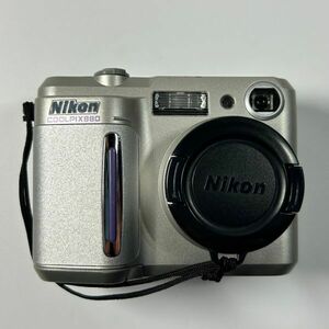 Nikon ニコン COOLPIX880 ビデオカメラ　(管理番号：OKU3742)