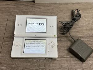 ☆ DSLite ☆ ニンテンドーDS Lite クリスタルホワイト 動作品 本体 タッチペン アダプター 付属 Nintendo DS GBA 任天堂 3018