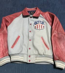 VAN JACヴァンジャケット　袖革スタジャン　VARSITY CLUB　USED現状