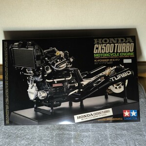 【未組立】 1/6 ホンダ HONDA CX500 ターボ エンジン タミヤ TAMIYA No.1627 ディスプレイモデル