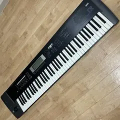 KORG TR76 ワークステーション　シンセサイザー