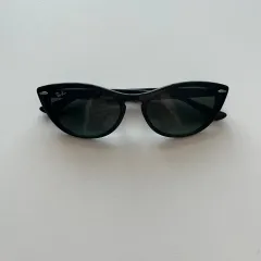 【雷市場（ポンジャン）商品韓国直送】 Ray-Ban(レイバン) ニーナ