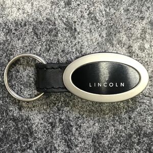 税込 キーチェーン キーホルダー ブラック シルバー LINCOLN リンカーン ナビゲーター タウンカー アビエーター マークLT MKX 即納 在庫品