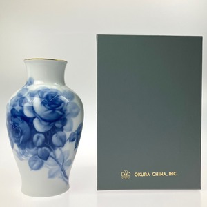 ▽▽【1円スタート】 大倉陶園 花器 花瓶 ブルーローズ 28cm 20A-8011 やや傷や汚れあり
