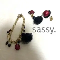 sassy. ピアス　アクセサリー　ブレスレット