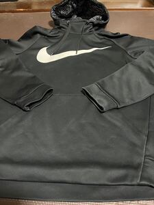 超美品NIKEDRI-FIT黒、ロゴ白ストレッチパーカー　サイズL