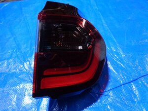 ホンダ フィット GR1 GR2 GR3 GR4 LED 右 テールライト テールランプ　STANLEY W4762　　2024.8.7.HT.12-K6-110　24011135