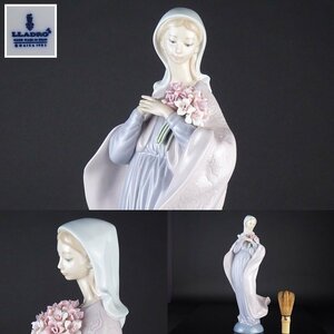 【扇屋】リヤドロ 花束を持つ婦人 高さ 約31.5cm 幅 約13.5cm×約8.5cm LLADRO フィギュリン 陶磁器 人形 西洋 女性 置物 F-1