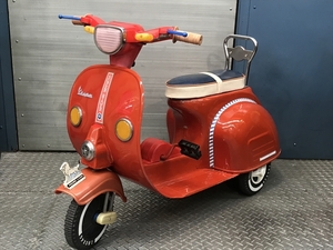 YONG LION VESPA ペダルカー ベスパ ヤングライオン