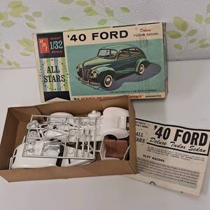 SL44　現状品　amt 1/32スケール 40 FORD フォード プラモデル　DELUXE TUDOR SEDAN