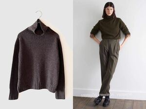 美品 スコットランド製 MARGARET HOWELL マーガレットハウエル カシミヤ100% ワイドロールネックニット 84,240円 カタログ掲載