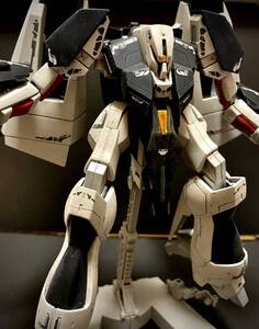 HGUC 1/144　PMX-000　メッサーラ（塗装済完成品）