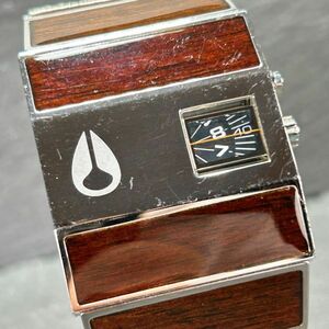 美品 NIXON ニクソン THE ROTOLOG WOOD ロトログ NA028401 腕時計 クオーツ アナログ ステンレススチール 木目調 ブレスレット LEDライト