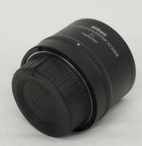 美品 NIKON AF-S TELECONVERTER TC-20E III アタッチメントレンズ カメラ用アクセサリー QVQ-164