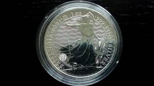 ブリタニア銀貨1オンス　エリザベス女王　2021年　イギリス　純銀