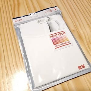 1969 UNIQLO ユニクロ S HEATTECH ヒートテック Uネック Tシャツ 半袖 白 ホワイト インナー ウエア 保温 発熱 ストレッチ