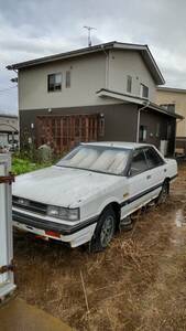 R31　スカイライン　前期オートマターボ　新潟市出品　現状部品取り書類無しジャンク４ドア