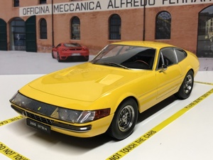 KK scale 1/18 Ferrari 365 GTB/4 Daytona Coupe SeriesI 1969 イエロー ダイキャスト製　フェラーリ