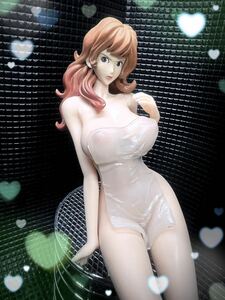 峰不二子　キャストオフ　フィギュア　custom figure ルパン3世　リペイント　2