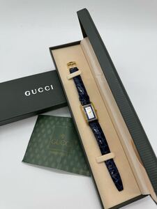 【美品】　GUCCI グッチ　2600L スクエア　クロコベルト　腕時計 クォーツ