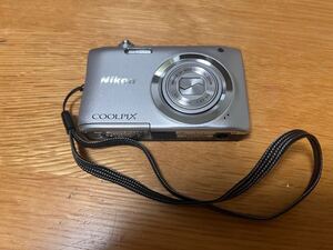 Nikon COOLPIX A100 ニコン コンパクトデジタルカメラ 