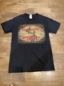 【グッドデザイン】00年代 デルタ DELTA TOBY KEITH トビーキース バンドTシャツ バンT メンズ　サイズS BRICTOWN OKC 00s 古着 