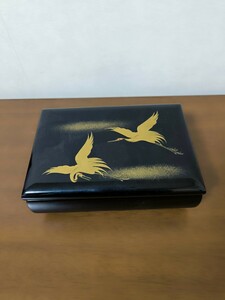 オルゴール付き　宝石箱　使用品　漆器 蒔絵 木製 硯箱 漆芸 書道具 進物盆 文庫 螺鈿細工