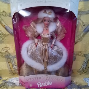 マテル Barbie　1995年ウインターファンタジーバービー 限定品　箱入り保管品箱キズ、へこみ、セル傷みあります(サムズクラブドールEDT )