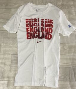 ＊美品に入る♪グラデーションロゴ♪NIKE ナイキ♪イングランド半袖Tシャツ　SLIM ne×16