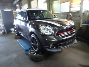 4UPJ-21129997］BMW ミニ(MINI)ジョンクーパーワークス(JCW) クロスオーバー XDJCW 部品販売 カットボディ コアサポート フェンダー ガラス