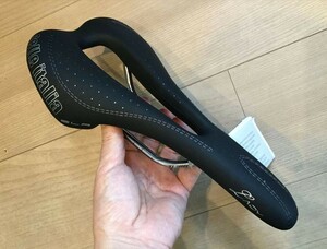 ★残僅か 新品 SELLE ITALIA SLR LADY FLOW Ti316レール S3(131mm X 275mm) 185g 即決