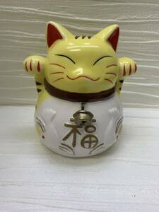 招き猫 貯金箱 縁起物 置物 商売繁盛 陶器 陶器製 富士山　福　茄子　鷹？　まねきねこ 昭和レトロ 