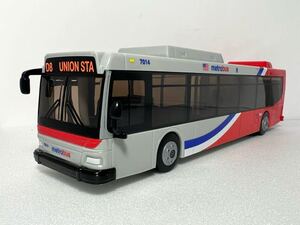 REALTOY DC metro bus メトロバス プラ製 全長約276mm 車幅約60mm 高さ約72mm