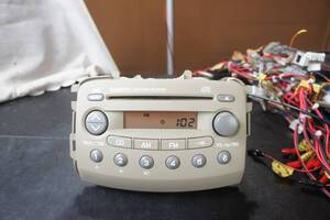 動作OK 86180-B2210 オーディオ L235S L245S エッセ ASAHI ヘッドユニット 純正形状 CD AM FM アサヒ ダイハツ 純正 @9616s