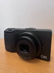 RICOH GR（初代）APS-C　コンパクトデジタルカメラ