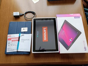 lenovo tab M10　美品　ケースのおまけ付き