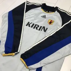 スポーツ古着！2007年 adidas サッカー日本代表 トレーニングウェア