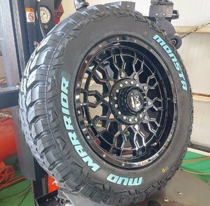 ランドクルーザー200系 セコイア タンドラ 18インチ LEXXEL PreDator プレデター モンスタ マッドウォーリアー 285/60R18