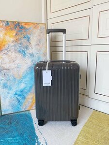 RIMOWA リモワ Essential オリジナル キャビン 機内持ち込み用スーツケース スーツケース 21インチ 35リットル gray