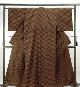 紬 未着用超美品 正絹 幾何模様 身丈158cm 裄丈62.5cm ゆったりサイズ 紬 未使用 新古品 着物 カジュアル d0272