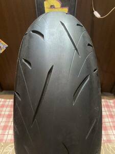 中古MCタイヤ 2022年製造 DUNLOP SPORTMAX ROADSPORT2 180/55ZR17 パンク修理痕あり ロードスポーツ2 180 55 17 2022 A3227